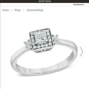 Size 6 10K white gold ring